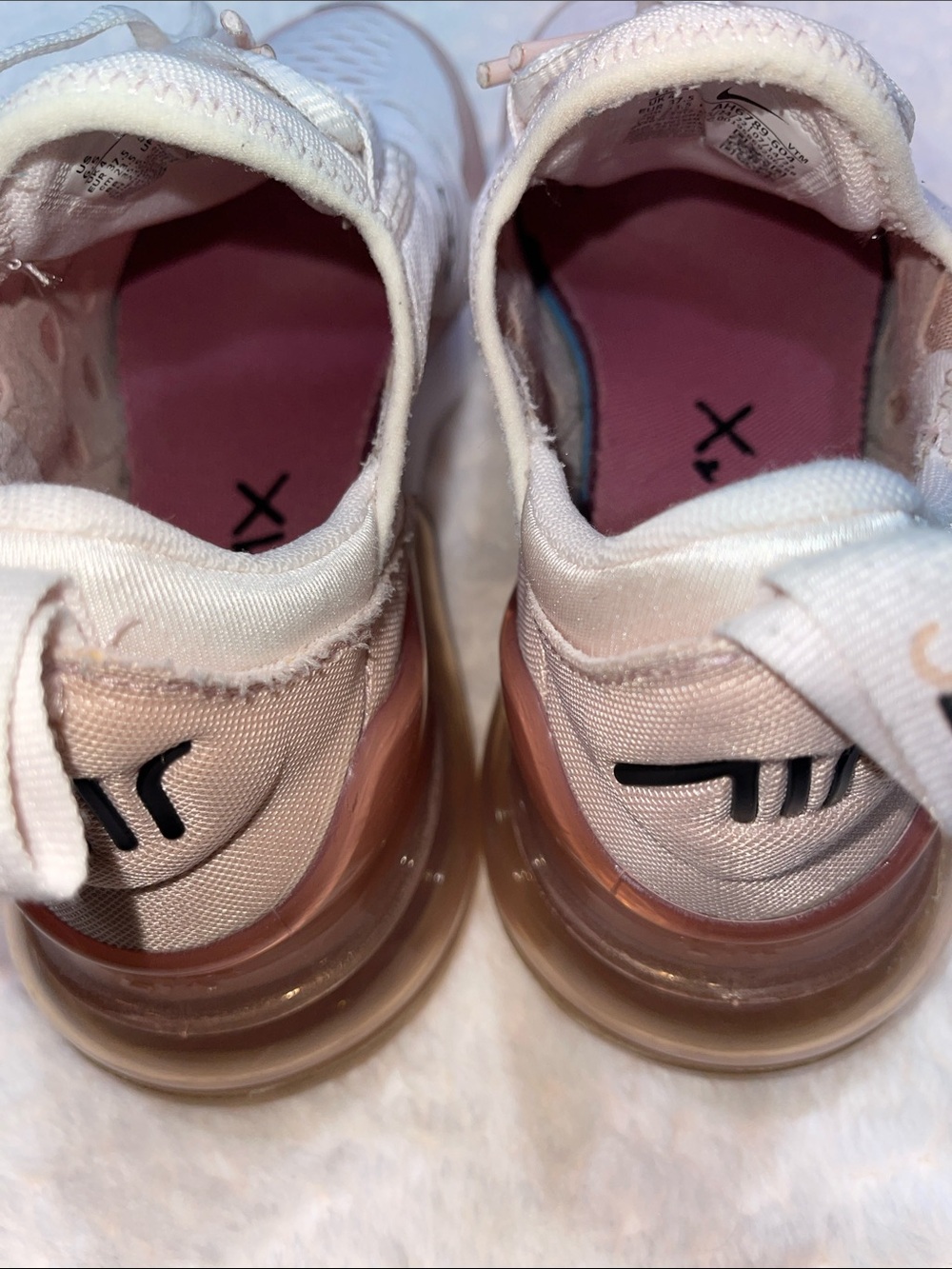 Nike Air270 Pale Pink and White Trainers - Picture 4 of 11